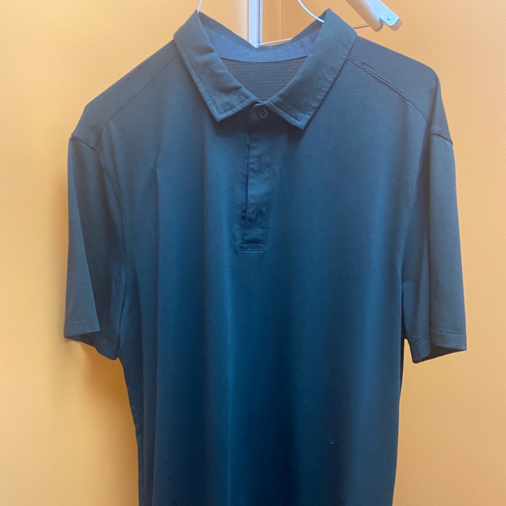 Lululemon polo metal vent tech men’s medium